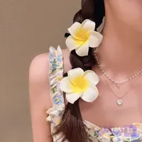 گیره انبری پلومریا