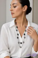 گردنبند وارداتی گوی مشکی ذغالی دورنگ