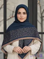 روسری سوپر نخ زنانه طرح خاتون ریز، رنگ سورمه ای