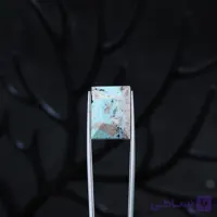 نگین فیروزه کرمان آبی آسمانی همراه با پیریت مربعی 2.70گرم