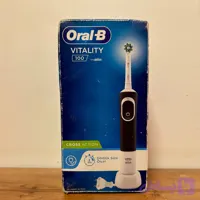 مسواک برقی اورال بی ویتالیتی 100 کراس اکشن ORAL-B vitality 100 cross action رنگ مشکی جعبه اندکی آسیب دیده