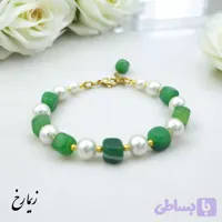دستبند کشی مروارید پرورشی و سنگ عقیق مکعبی سبز