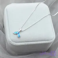 0031. گردنبند زنانه مدل دم نهنگ آبی