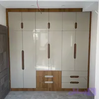 کمد دیواری اشکاف کلاف باکس