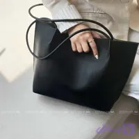 کیف دانشجویی و کارمندی مینیمال با کیف داخلی کوچک