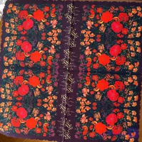 رومیزی مربع طرح گل و مرغ