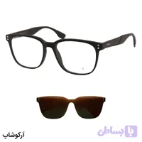 عینک طبی تک کاوره Prada با فریم رنگ قهوه‌ای مات، شکل مربعی و کاور قهوه‌ای تیره و پلاریزه مدل OLD6135S