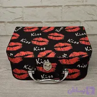 جعبه هدیه مدل چمدانی طرح KISS