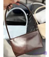 کیف جادار چرم قهوه ای
