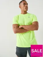 تیشرت رانینگ مردانه Nike Stride Dri-FIT ADV | آستین کوتاه | زیتون کمپ