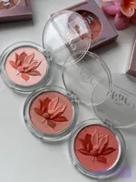رژگونه گل چند رنگ
