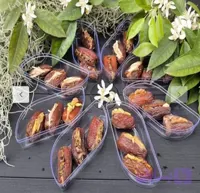 خرمای پیارم همراه با مغز فندق