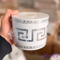 قرنیز فومی پشت چسبدار سفید ورساچه نوار نقره ای کد 05-245 عرض 10 سانتیمتر