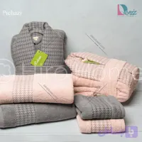 حوله ست دو نفره طرح پیچازی رنگ فیلی و گلبهی