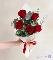 دسته گل ۵ شاخه رز قرمز کد137 (ترکیه)