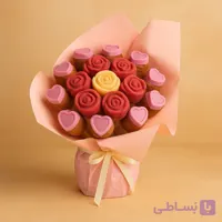 دسته گل کیک قرمز، رز سفید و قلب صورتی کد151 (ترکیه)
