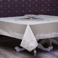 رومیزی حاشیه دار 8 نفره مستطیل 220*150 طرح کتیبه صورتی