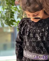 دو تکه دخترانه مخمل مشکی طرح نقره‌کوب Gucci | سایز ۳ تا ۱۰ سال | آرونا مزون