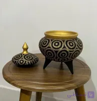 قندان سه پایه سفالی نقطه کوبی