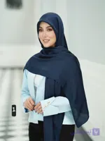 روسری ابریشم ژاکارد کد ۱۰۴۱