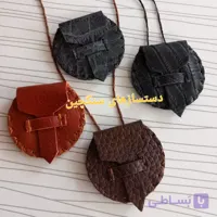 جای دعا چرم طبیعی کیف گردنی جای حرز کیف دعا چرم دست دوز (قطر 5 سانتیمتر )