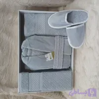 ست حوله تن‌پوش vento پنج تیکه رنگ توسی روشن با الیاف نخی نرم و فوق‌جاذب و طراحی شیک، اصل و اورجینال با گارانتی معتبر و ضمانت اصالت - موجودی بسیار محدود و ویژه