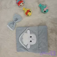 حوله خشک کن کلاهدار نوزادی پسرانه طرح ببعی رنگ توسی همراه لیف مارک Lovi baby