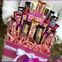 باکس شکلاتی ولنتاین با تم صورتی
