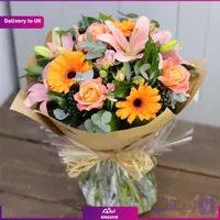 دسته گل زیبا (Delivery to UK)