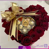 باکس گل قلبی ولنتاین دلبر خندان