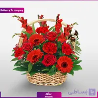 سبد گل با تم قرمز (تحویل در مجارستان)