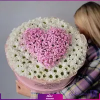 باکس گل عاشقانه طرح قلب صورتی