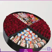 باکس گل رز با تزئین قلب و شکلات | باکس گل ولنتاین