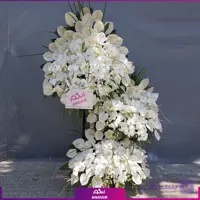 تاج گل 3 طبقه بهشت سفید (آنتوریوم ،لیلیوم ، ارکیده)