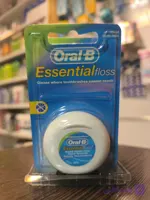 نخ دندان Oral-B Essential Floss 50m | پاکسازی دقیق پلاک دندانی با نخ باریک