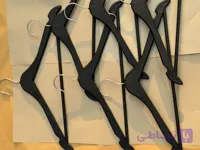 چوب لباسی مشکی آرا ( بسته 18 عددی )