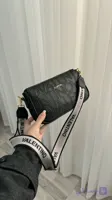 کیف زنانه طرح شنل ۳