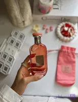عطر ادکلن موصوف وردی صورتی ارض الزعفران