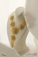 گردنبند مجلسی برنجی طرح گل با ماندگاری رنگ بالا مشابه طلا