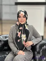 روسری ابریشم ساتن سایز 110 کد353 دست دوز