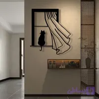 تابلو فلزی طرح "گربه پشت پنجره" (دیوارکوب کادردار عمودی مدرن و شاعرانه)
