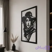 تابلو فلزی طرح "بانوی کلاه‌پوش" (دیوارکوب کادردار عمودی لوکس پرتره مدرن زن)