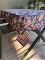 رومیزی مخمل شانل ضد لک طرح رویا سورمه ای کد 642