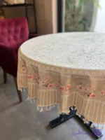 رومیزی گرد مخمل شانل ضد لک طرح صبح بهاری کد 636