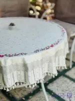 رومیزی گرد مخمل شانل ضد لک طرح گل آرا کد 625