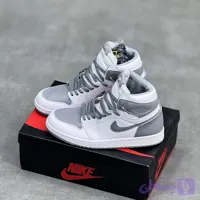 کفش نایک ایر جردن وان ساقدار سفید طوسی دودی Nike Air Jordan 1 High White Smoke Grey