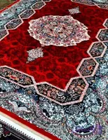 فرش حراجی ارزان هالیدی طرح 700 شانه لاکی 9 متری