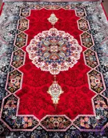 فرش طرح هالیدی ۷۰۰ .شانه لاکی 9 متری فرش کاشان