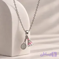 گردنبند استیل زنانه آویزدار راکت و توپ بدمینتون صورتی سه بعدی نقره ای