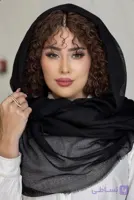 شال ساده ی نخی حصیری دور ریش بهاری دارای رنگبندی